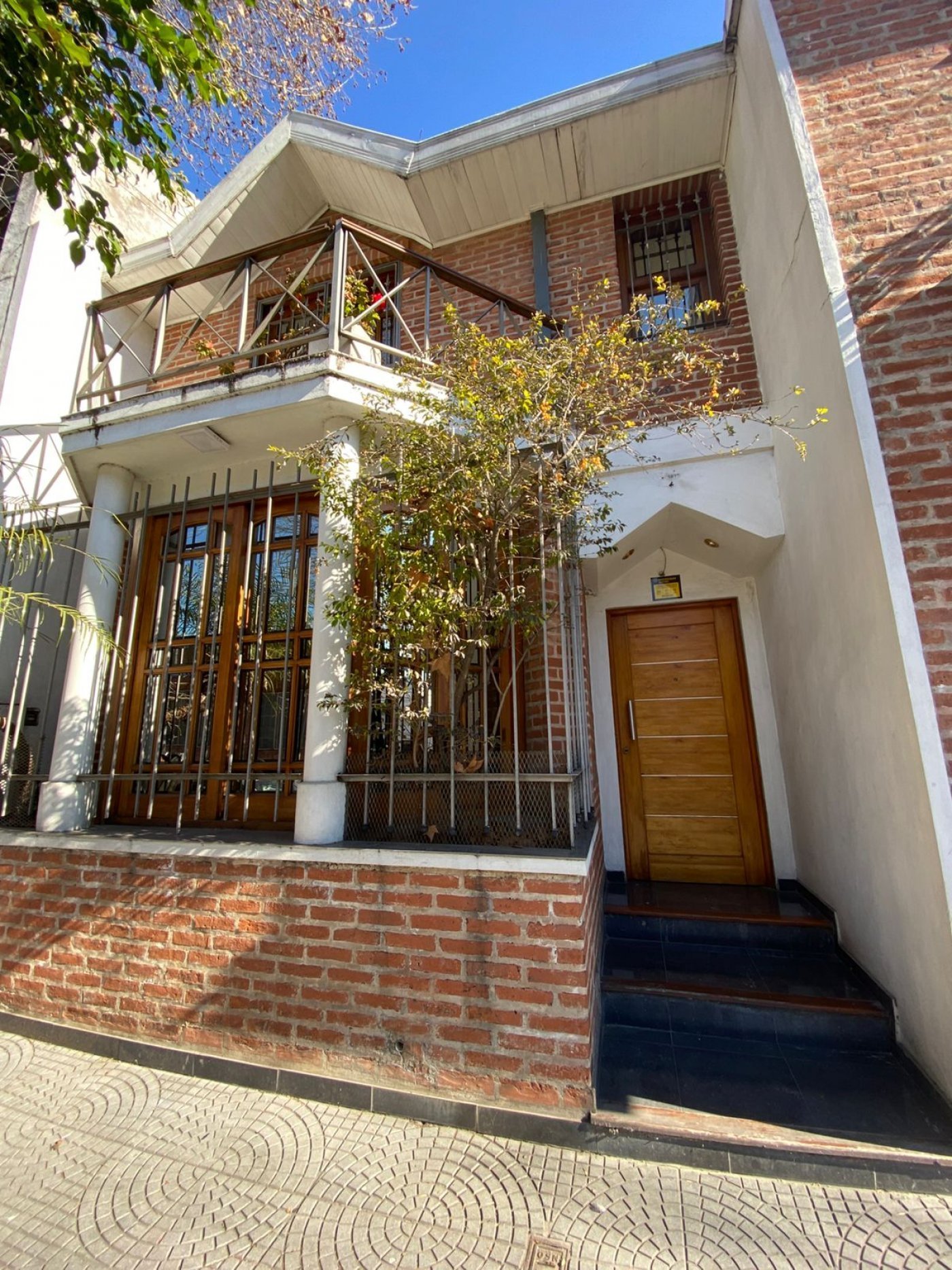 CASA 4 AMBIENTES CON QUINCHO Y PILETA /Ref: 356