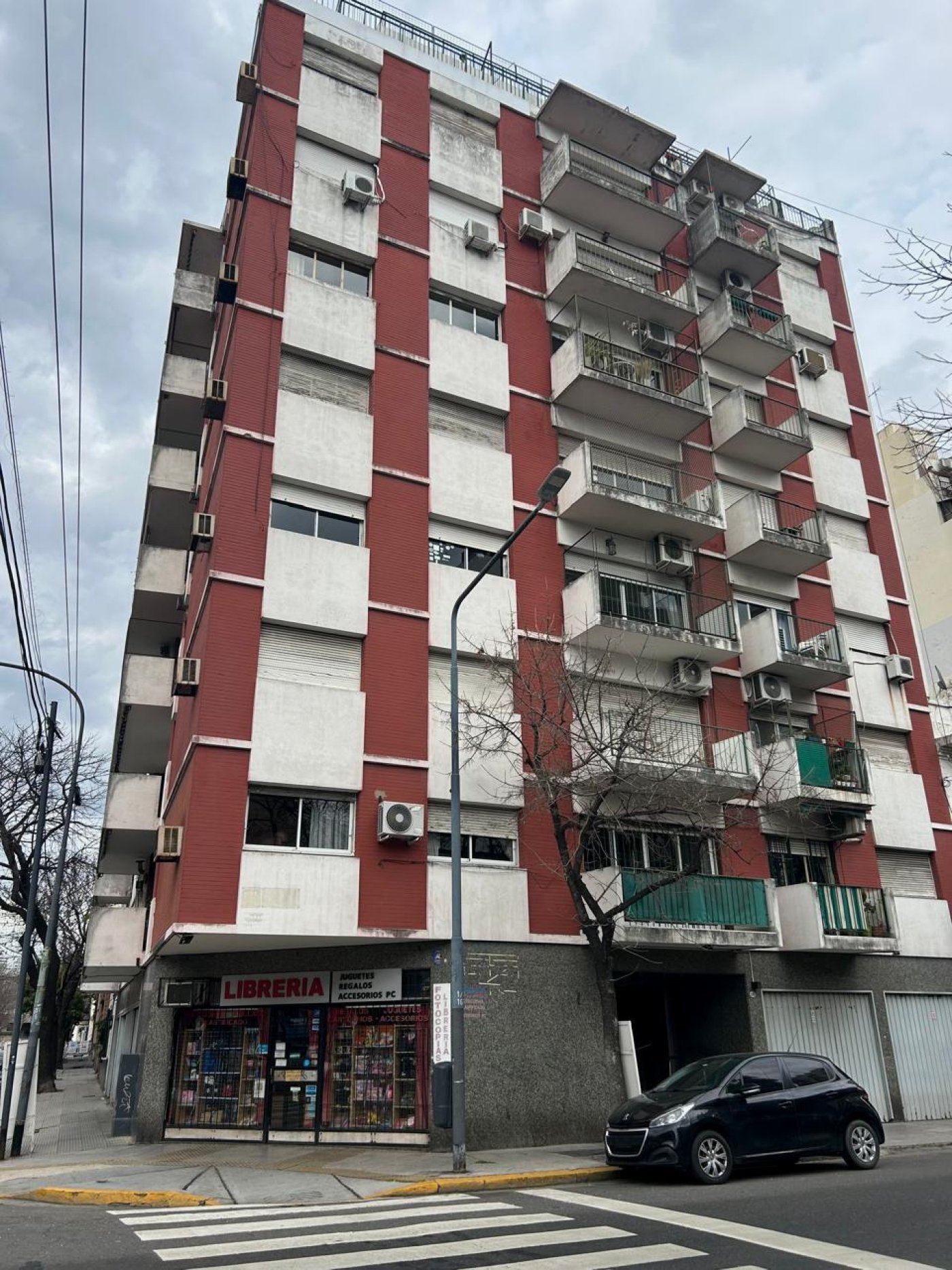 DEPARTAMENTO 2 AMBIENTES CON PATIO /Ref: 359